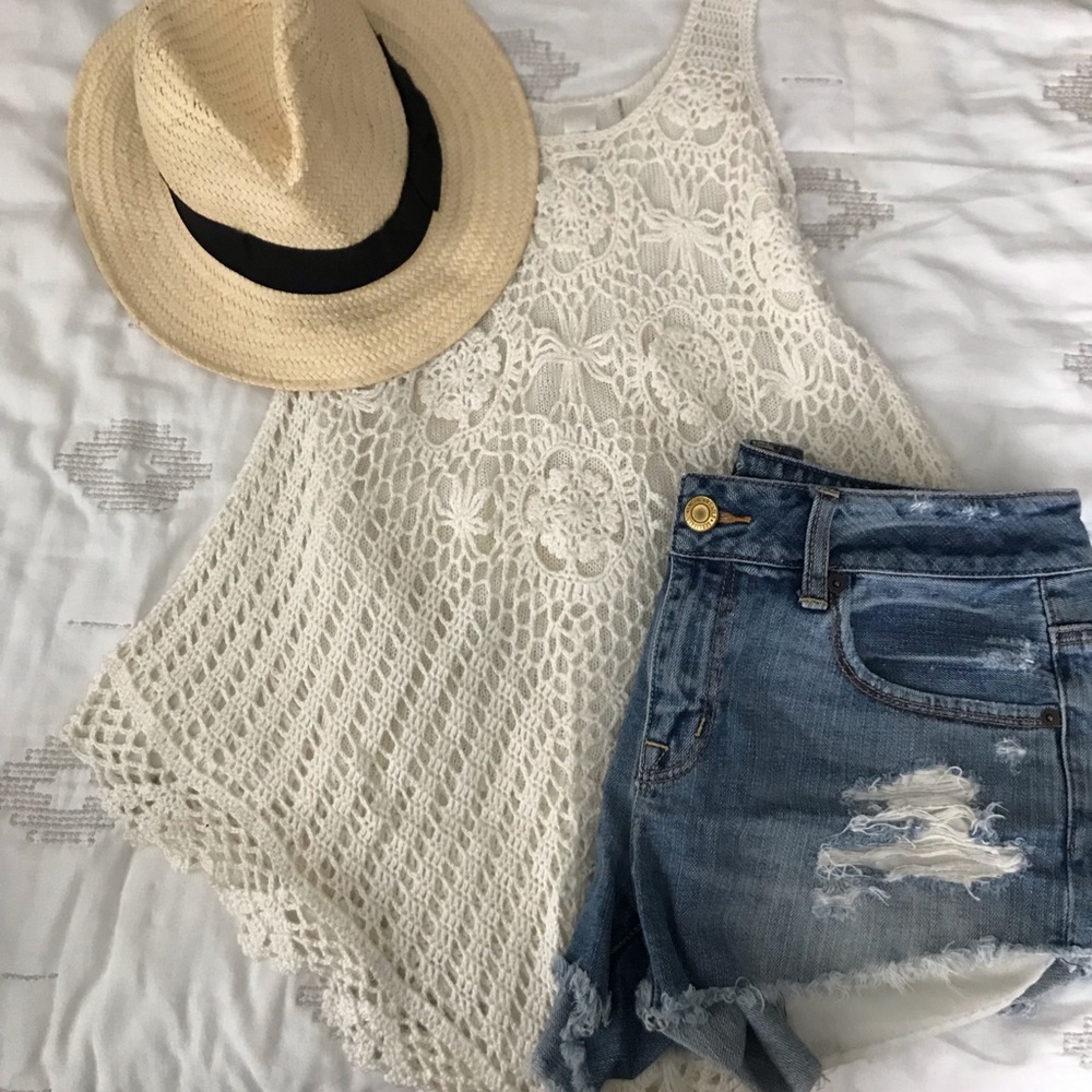 Cream Lace Sleeveless Top